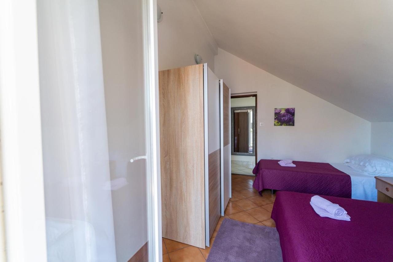 Apartment Nada Petrcane Exteriör bild